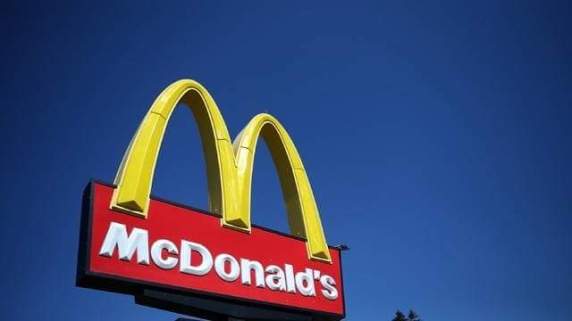 32868405_2123506954530144_5058465889700020224_n